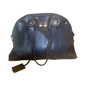 Authentic YSL oversized Muse handbag w/dust bag